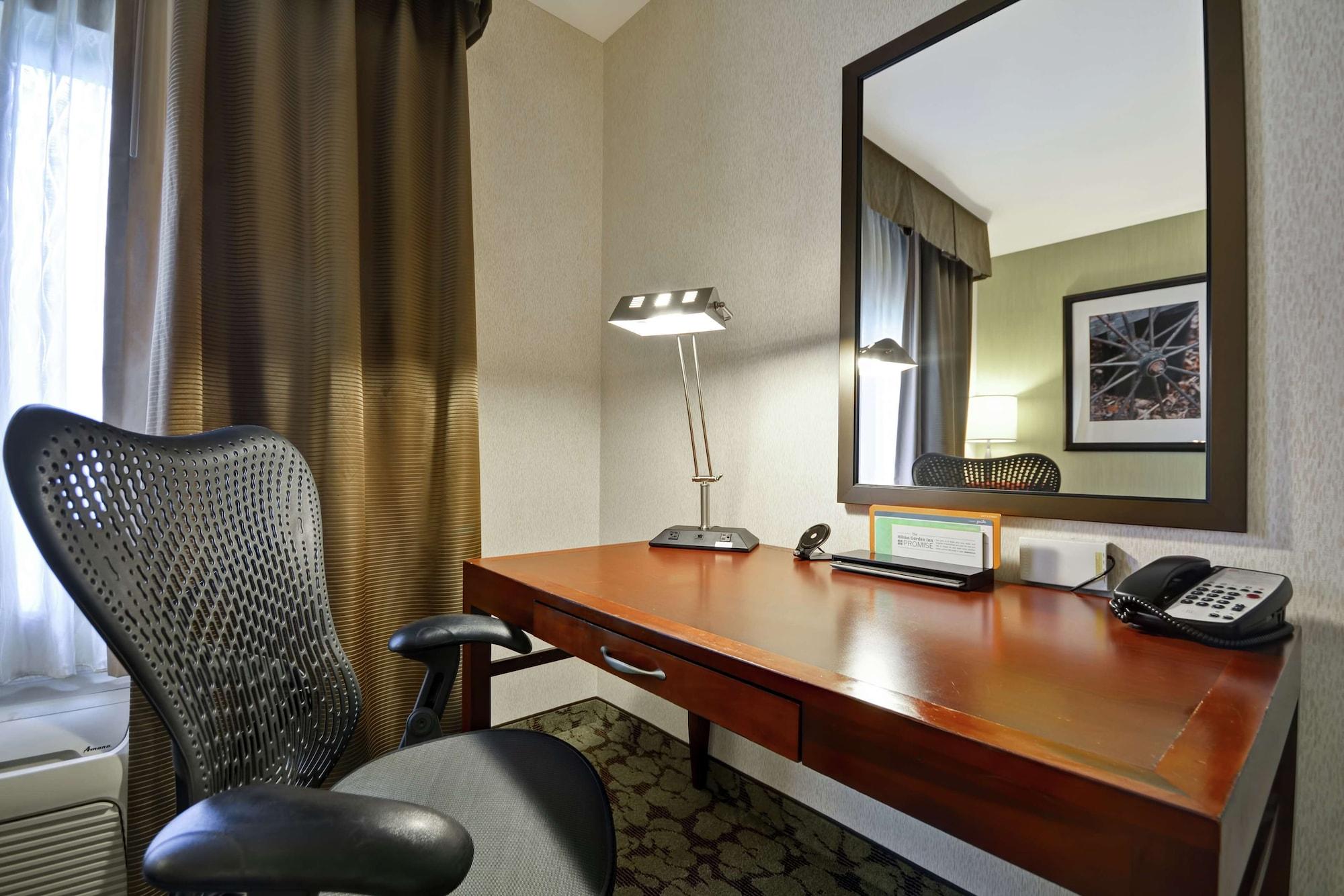 Hilton Garden Inn Fort Collins Esterno foto