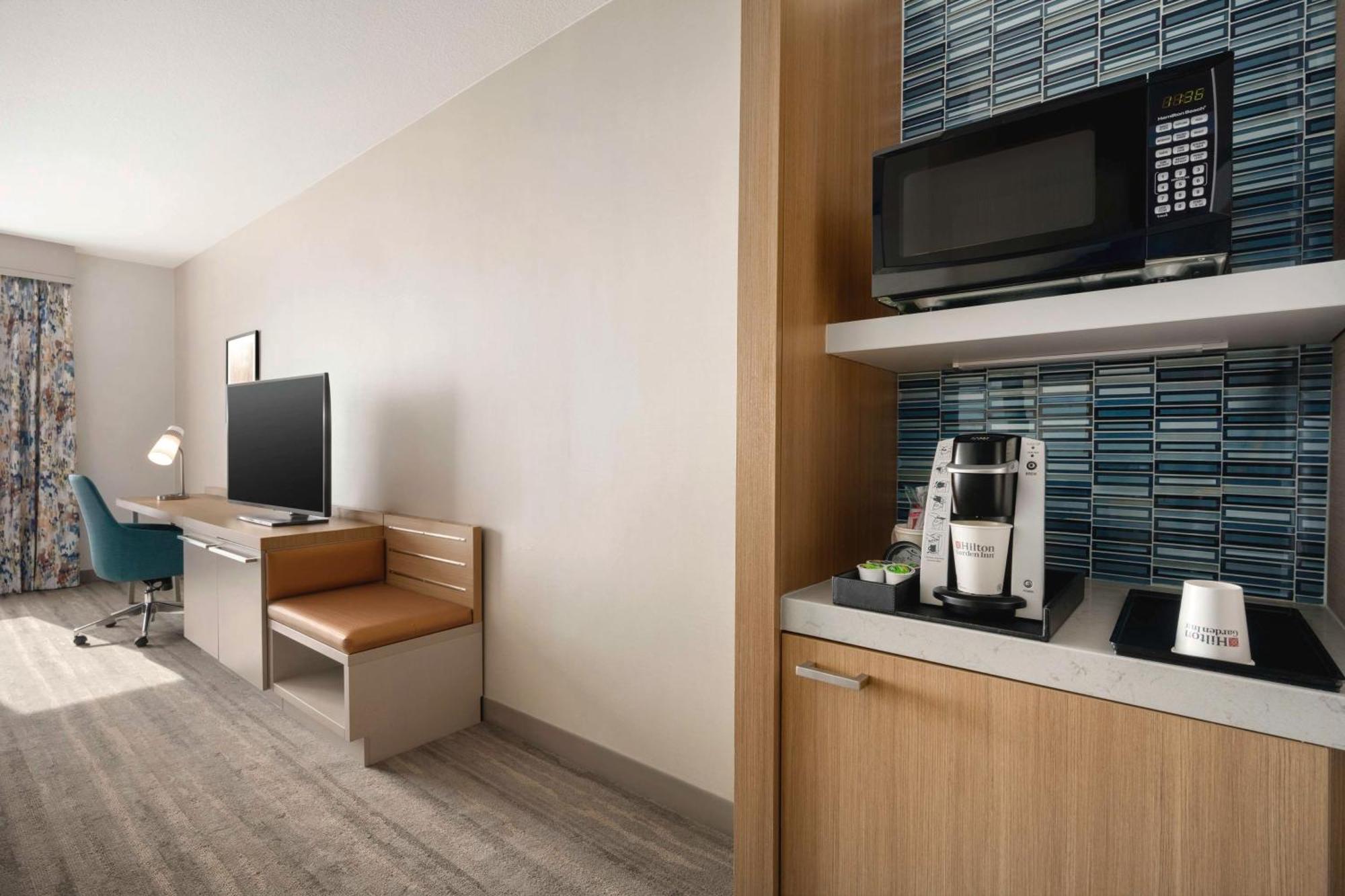 Hilton Garden Inn Fort Collins Esterno foto
